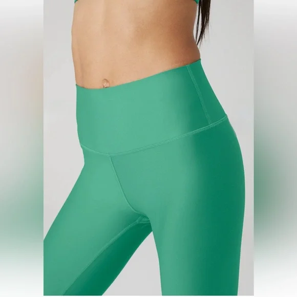 Alo Yoga 7/8 High Waist Airlift Legging in Lettuce Green Size Medium - Picture 3 of 12